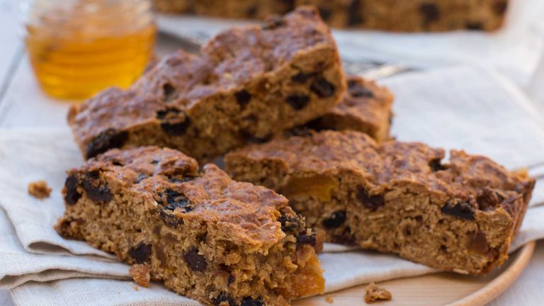 Photo of the finished Granola Apricot and Honey Bar